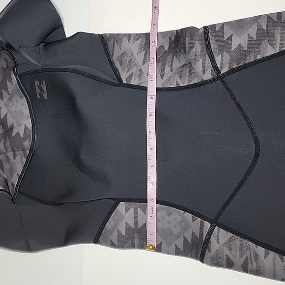 Billabong 2mm Synergy Back Zip Springsuit Short Sleeves Black Wetsuit/ Size 4 - Picture 6 of 13